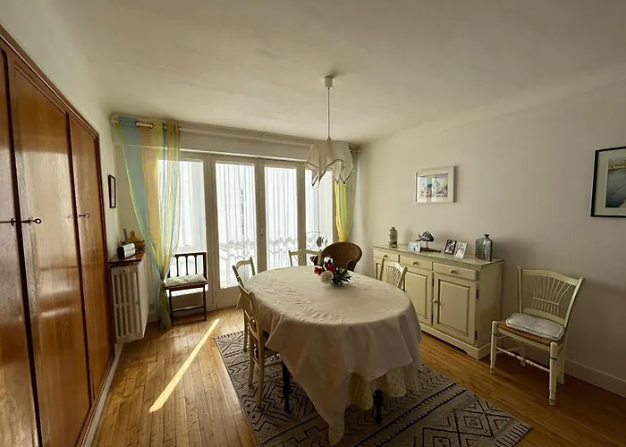 T3 Avec Garage Et Equipements Complets - Fr-1-197-612 *